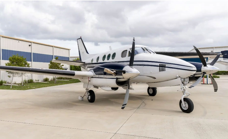 Beech King Air C90