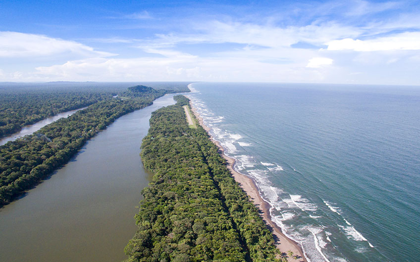 Tortuguero Airport